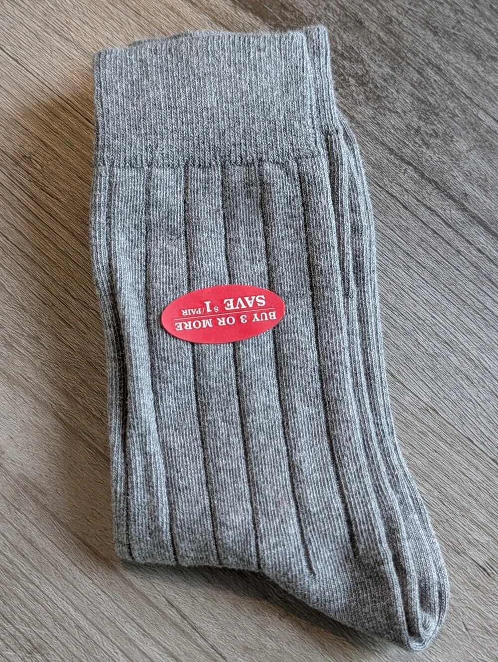 new EDDIE BAUER 3 pair ribbed crew socks